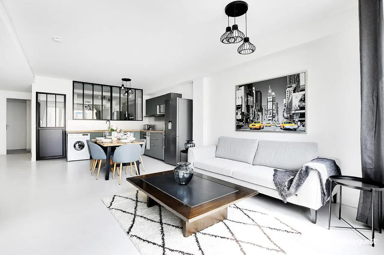Cmg Serres/ Convention Appartement Parijs