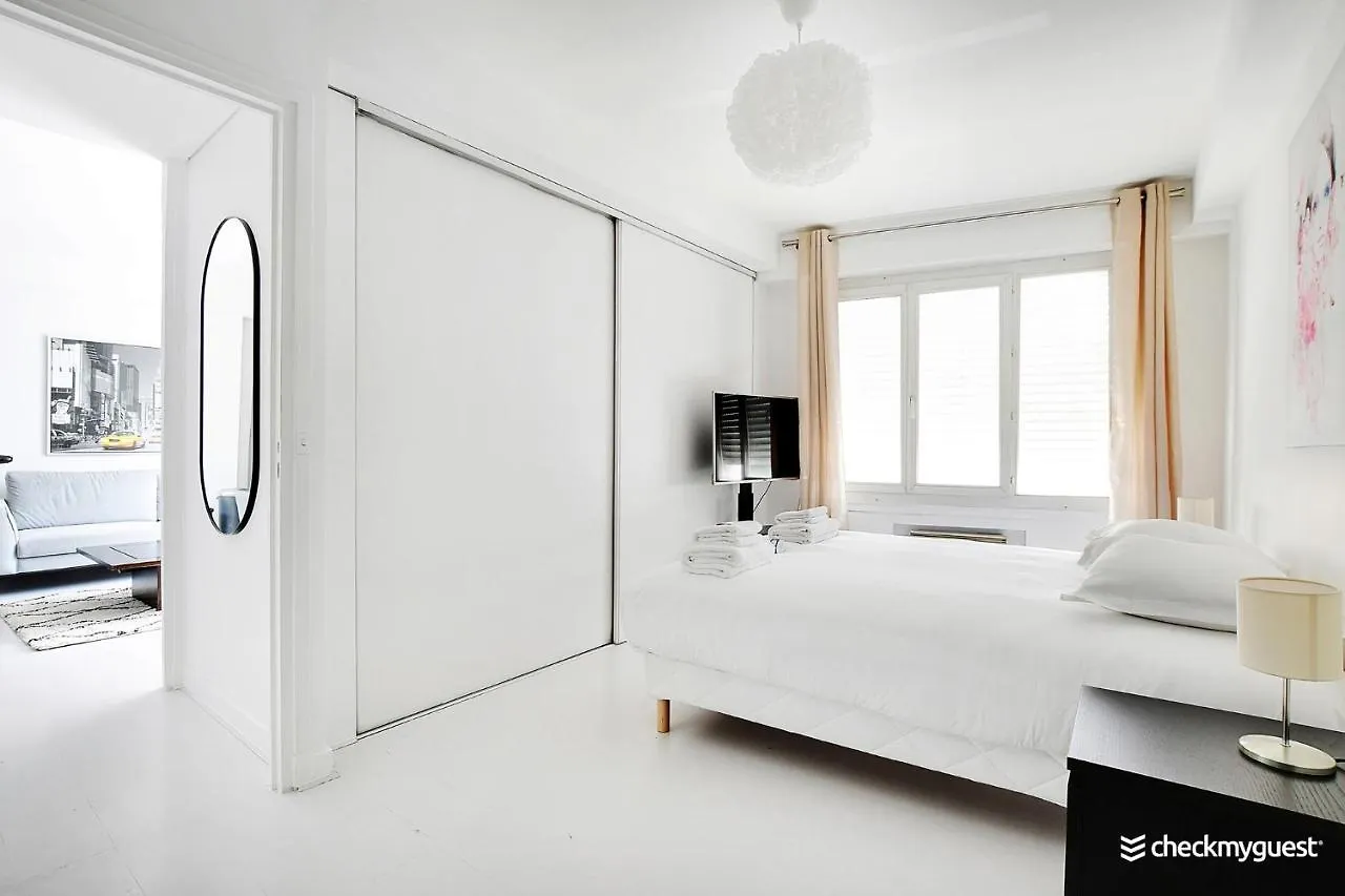 Apartment Cmg Serres/ Convention *